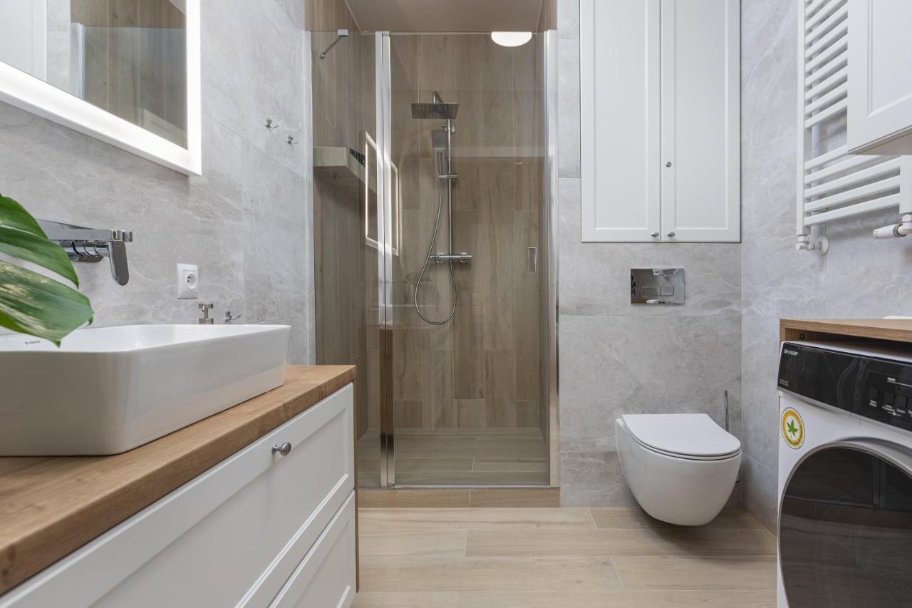Baltini Premium Apartament Old Town Kołobrzeg Exteriör bild