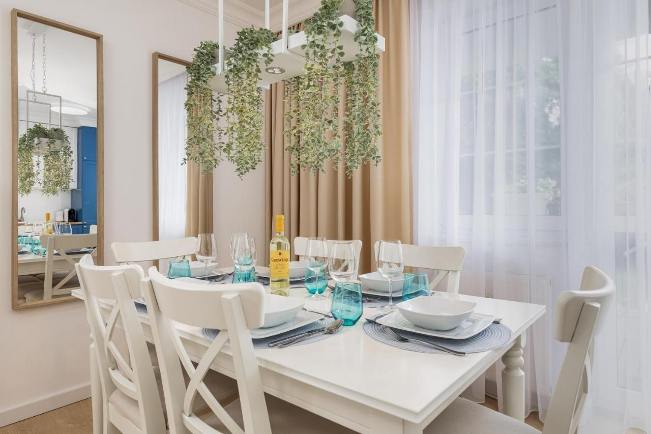 Baltini Premium Apartament Old Town Kołobrzeg Exteriör bild
