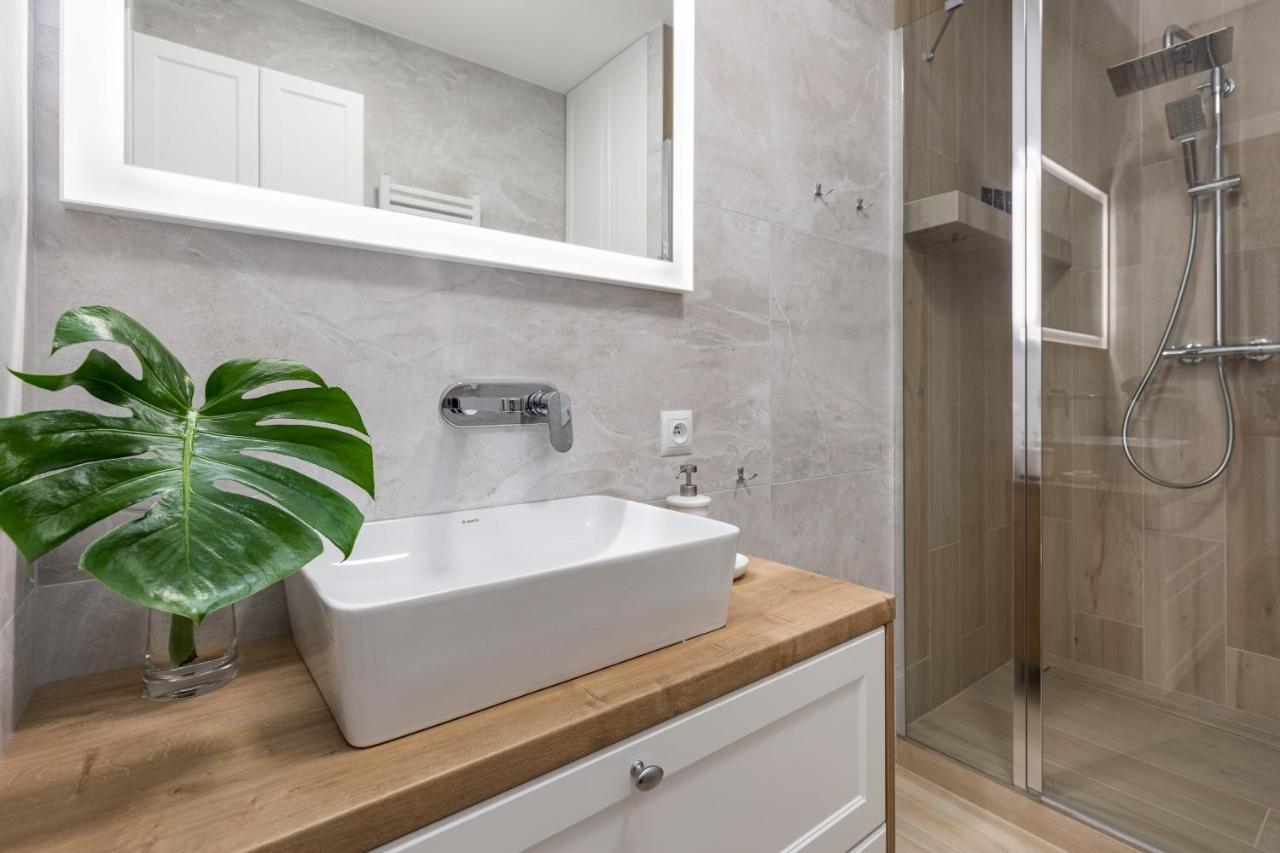 Baltini Premium Apartament Old Town Kołobrzeg Exteriör bild